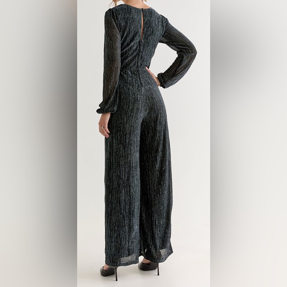 NWT Morgan shimmer knit jumpsuit from Francesca’s, size M - Picture 2 of 10